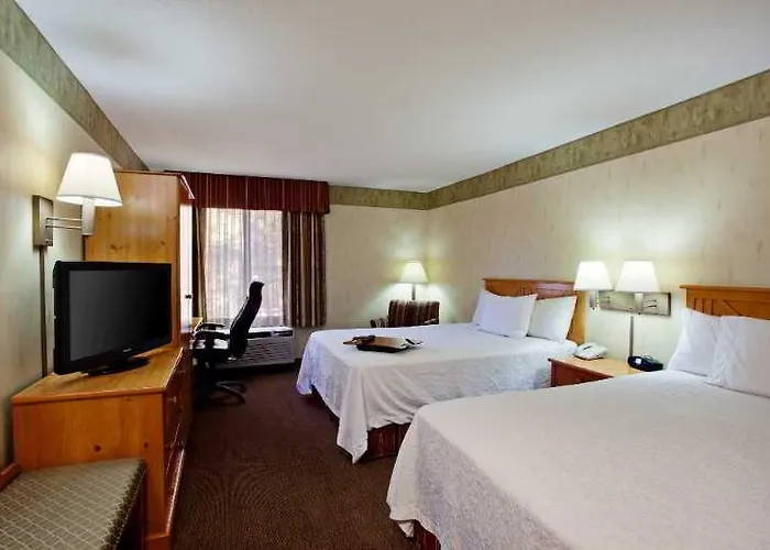Country & By Radisson - East Route 66 4*