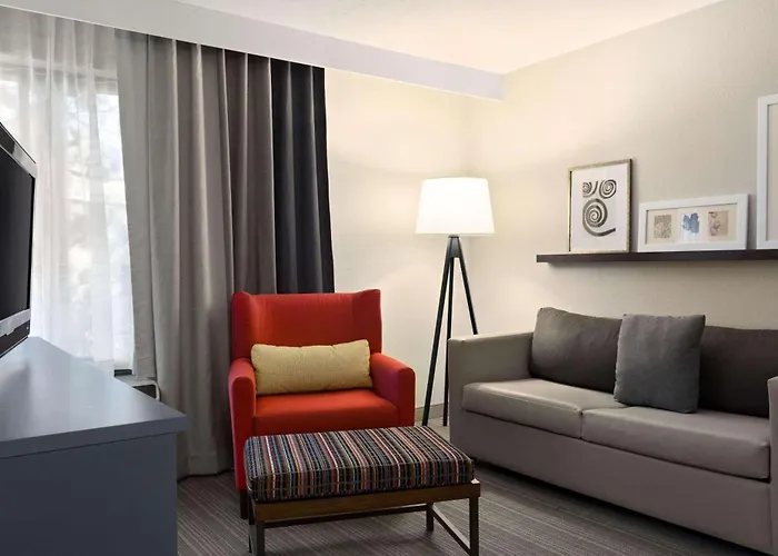 Hotel Country & By Radisson - East Route 66 4*