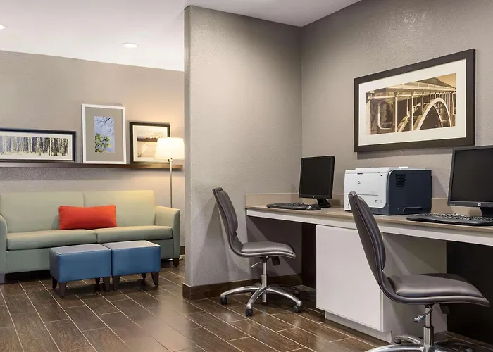 Hotel Country & By Radisson - East Route 66