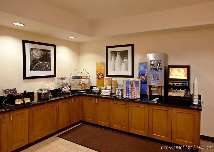 Hotel Country & By Radisson - East Route 66