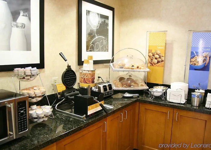 Hotel Country & By Radisson - East Route 66 Flagstaff
